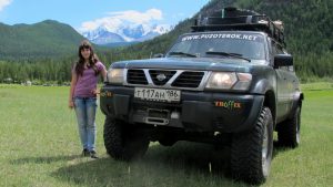 Фото экспедиционный ниссан патрол на Алтае