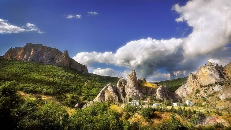 Крым, горы, солнечная долина