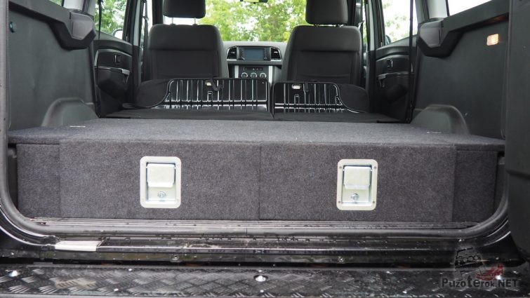 Органайзер багажника УАЗ Патриот со сложенными сиденьями