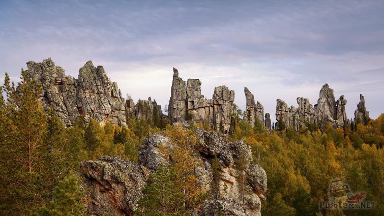 Рваные скалы Инзерских Зубчаток в Башкирии