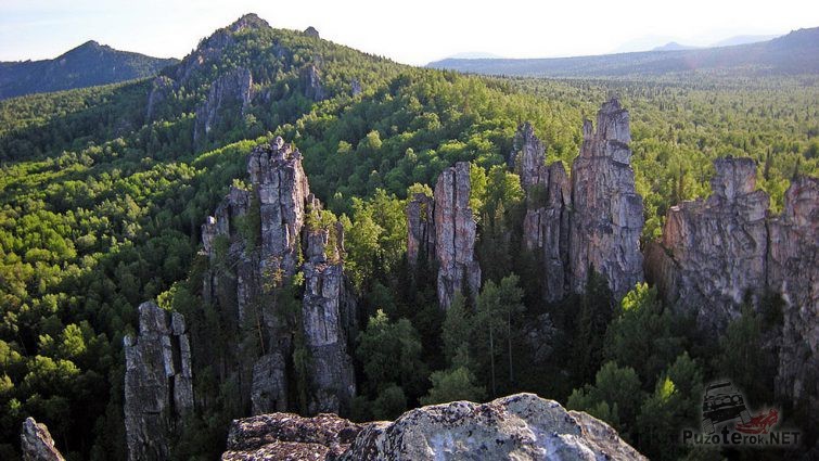 Величественные скалы