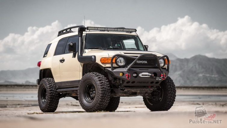 FJ Cruiser в тюнинге для бездорожья