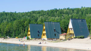 Отель на пляже Байкала