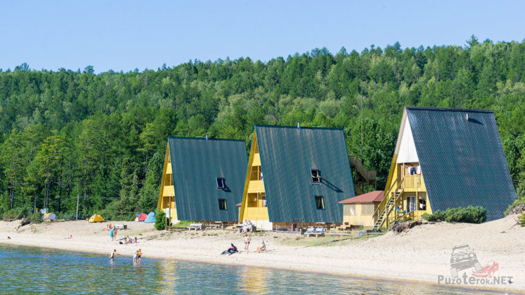 Отель на пляже Байкала