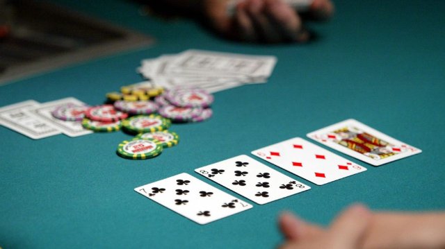 Расширенное руководство по Покердом – ообзор сайта